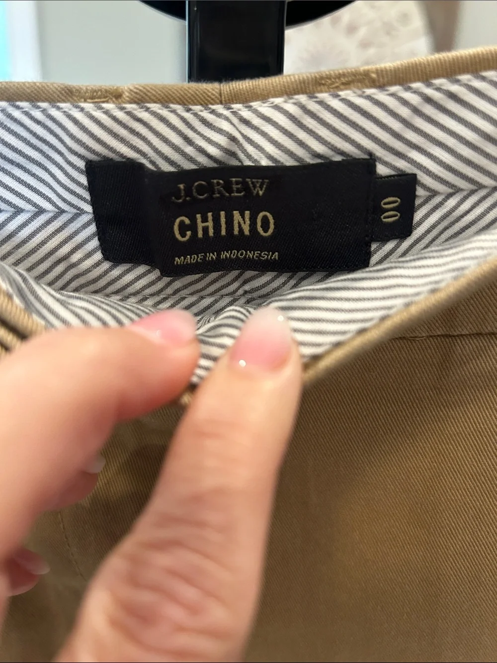 J. Crew Chino style Khaki Shorts / Very Gently Used Sz 00